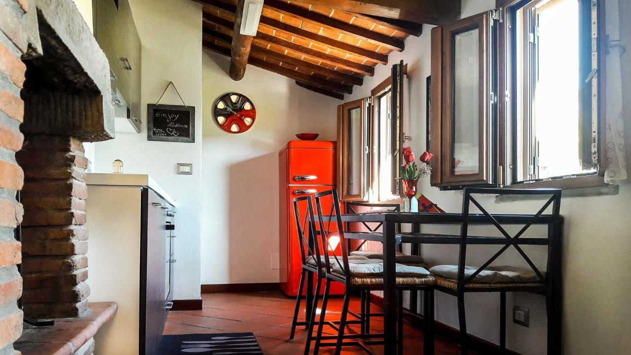 Rohouse -Experience- Villa Arezzo Eksteriør billede